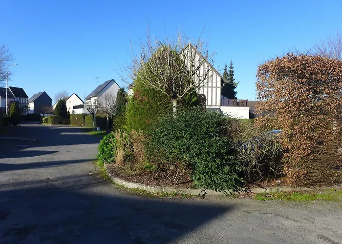 Lägenhet Les Christophines-3 By Interhome Cabourg