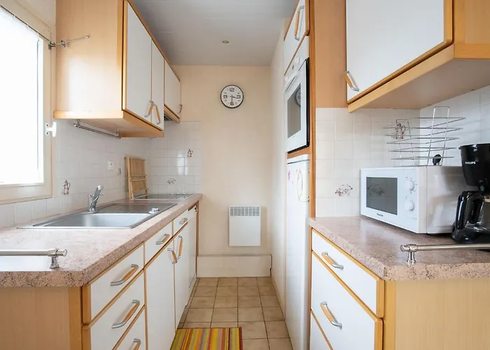 Appartement Les Christophines-3 By Interhome Cabourg